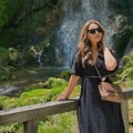 "Ćao, ja sam Dejana i više ne znam kako se prezivam": Pevačica 10 godina nakon razvoda prolazi kroz agoniju: "Zašto se meni…