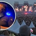 Tompson nosi majicu posvećenu ustaškom teroristi: Na binu izašao sa brojem 03941158, evo o čemu je reč