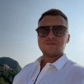 Stefan Karić pod pratnjom policajca na granici: Pojavila se fotografija, evo šta se dešava