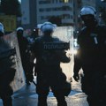 VIDEO Hapšenje tokom skupa podrške Vučiću u Zrenjaninu: Policija privela dvojicu članova PUF-a