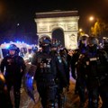 Makron sazvao HITAN SASTANAK VLADE povodom nemira širom Francuske