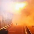 Spirala nasilja se nastavlja! Kijev preuzeo odgovornost za udare na mostove ka Krimu (video)
