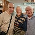 Tri legende na jednoj fotografiji Evo šta o dobitniku nagrade grada i direktoru dkcb Draganu Mariću kažu Peđolino i Branko…