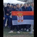 VIDEO: Studenti 2.0 u "Ćacilendu" ne mogu da se dogovore kako da pevaju himnu