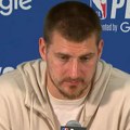 Jokić ostao bez reči posle jednog pitanja novinara: Srbin prevrnuo očima, pa poručio: Njihov problem! Ne znam šta da…