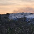 ''Jedva dišemo i gledamo na oči''! Celo selo pod dimom, gori deponija kod Sjenice: Meštani u panici