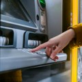 PODIZANJE NOVCA: Zašto je i kada važno pritisnuti crveno dugme na bankomatu