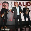 Ovo može samo halid Muslimović! Pevač napravio muzički spektakl, krenulo zagrevanje pred koncert (video)