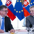 Fico odbio smenu Lajčaka uprkos pritiscima: Slovaci traže ostavku savetnika premijera zbog Epstina