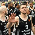 Litvanci posetili meč Partizan - Bajern, bili su šokirani, ali su pohvalili Grobare: "Ovo nikada nisam video"