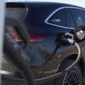 Električna vozila polako osvajaju Srbiju, benzinci i dizelaši i dalje vode