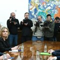 Vučić nastavio konsultacije: Prvi sastanak sa Ruskom strankom, posle njih u Predsedništvu još dve partije (foto, video)