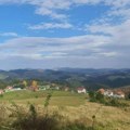 Podela paketa iz donacije grada i Crvenog krsta Srbije u selima Lužničke doline
