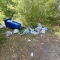 Vaša pisma: Posledice prvomajskih praznika i u podnožju Suve planine. Priroda nije deponija, ono što donesemo sa sobom…