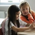 Francuska na korak od zabrane društvenih mreža za decu