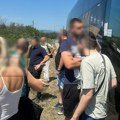 Pokvario se autobus na putu ka Leskovcu, putnici više od sat vremena čekaju pomoć kod hotela Nais