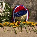 Na mestu logora Topovske šupe obeležen Evropski dan sećanja na romske žrtve genocida