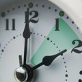 U nedelju počinje zimsko računanje vremena: Kazaljke se pomeraju za jedan sat unazad