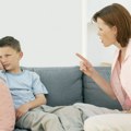Roditelj koji udari dete moraće u školu roditeljstva: Šta predviđaju predložene novine u Porodičnom zakonu