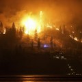 Zvaničnici u Kanadi apeluju na "požar turiste" da prestanu da dižu dronove i ometaju gašenje vatre