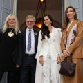 Prva dama Srbije Tamara Vučić doputovala u Pariz povodom predstavljanja prvog nacionalnog parfema "Zemlja jorgovana"