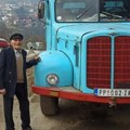 Deda Milić iz Prijepolja veran starom kamionu: I dalje vozi, čita bez naočara i nema nijednu saobraćajnu kaznu