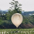 Sjeverna Koreja južnom susjedu šalje balone sa smećem