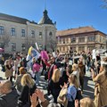 Nema stajanja: Veliki protest prosvetnih radnika u Čačku