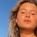 Ćerka Ivana Ivanović se skinula u bikini, gore mreže: Izrasla je u lepoticu, zavolela scenu, evo čime se bavi