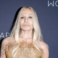 Donatela Versaće ima novo lice: Dizajnerka konačno našla dobrog plastičara, fanovi šokirani "Ovo nije ona!"