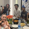 "Timsko povezivanje": Košarkaši Zvezde na večeri kod Monekea, Čima podelio fotografiju, ostavio jedan komentar