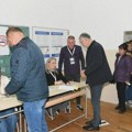 Na Kosovu se danas održavaju lokalni izbori, sva biračka mesta otvorena u 7.00