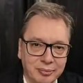 "Ambasadorka me naterala da popijem pivo, a teško žabu u vodu naterati" Vučić objavio video iz kafane u Minhenu: "Zabrinut…