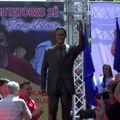 U Uroševcu otkrivena statua Tonija Blera (video)