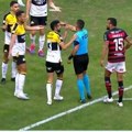 (Video) Penal u Brazilu nije viđen u istoriji fudbala Samo je sudija znao zbog čega je pokazao na belu tačku