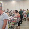 Veliki broj Leskovčana na otvaranju marketa “Mere” (cene)