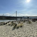 Štrand dobio novu turu svežeg peska, a evo šta još treba znati