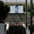 Partner za vežbanje, "staklasta estetika" i prevođenje u realnom vremenu: Šta sve donosi novi Appleov operativni sistem