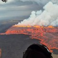 Neverovatne scene, zemlja se otvorila: Erupcija vulkana na Islandu - hitno evakuisana Plava laguna (foto/video)