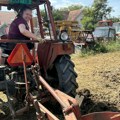 Kad Marija zaore, nijedan muškarac joj ne može stati na crtu! "Uz deda Voju sam sve brzo naučila"