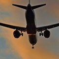 Let užasa Neverovatan pokušaj pijanog putnika, plač, napadi panike i masovna tuča u avionu