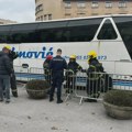 Policija poručila Jaćimovićevom sinu da sklone autobus, vatrogasci proveravaju da li curi gorivo
