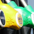 Vučić: Benzin i dizel poskupljuju za po dinar po litru