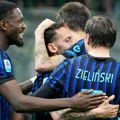 Interu prijala pauza: "Neroazuri" razbili Romu, nastavljaju da gaze ka tituli (foto/video)