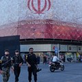 Tramp: Brodovi isplovljavaju iz Ormuza; Iran i dalje nepoverljiv prema SAD; EU postavila uslov za ukidanje sankcija Iranu