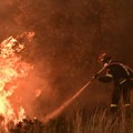 (Video) Buknuo veliki požar na Atici! Na terenu 140 vatrogasaca, dignuti avioni i helikopteri: Stanovnici dobili hitno…