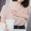 Срце убрзано лупа и прескаче: Како препознати да ли је узрок анксиозност или срчани проблем?