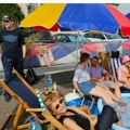 Vučić o sramnim scenama ispred skupštine Brčkaju noge u bazenu u "borbi" protiv nasilja