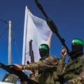 Hamas oslobodio 13 izraelskih talaca u pitanju su žene i deca koja su kidnapovana 7. oktobra (video)