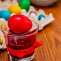 ​Vaskršnji običaji: Zašto prvo jaje mora biti crveno i gde je pravilno da se drži u kućI?